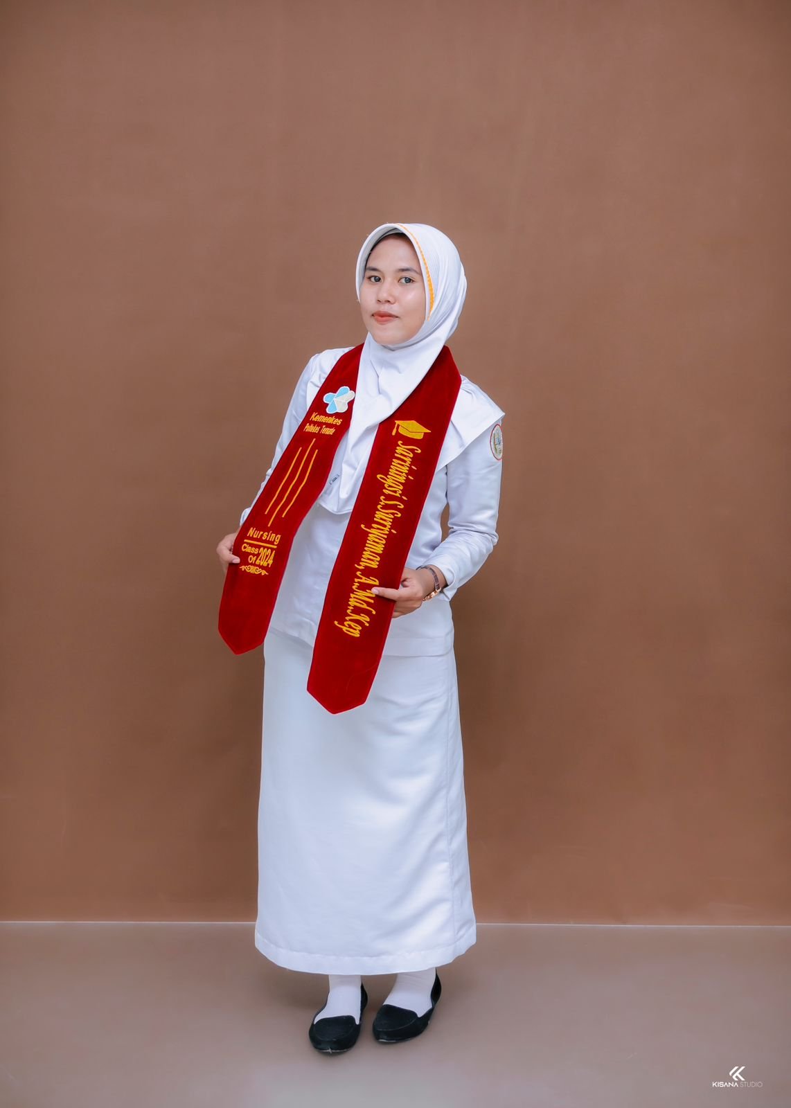 Sariningsi S.suriyaman, A.Md.kep – Graduation Day